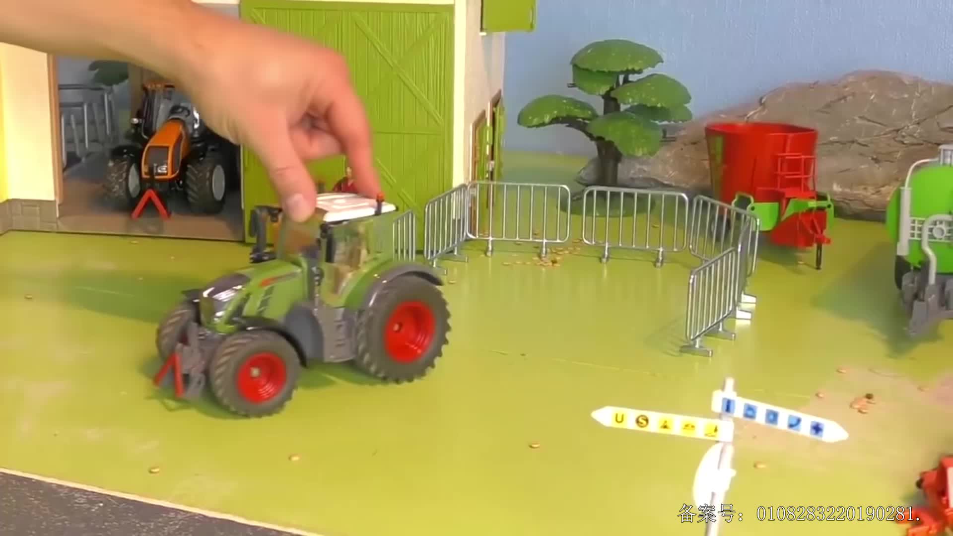 汽车世界之百变工程车 第62集视频封面图