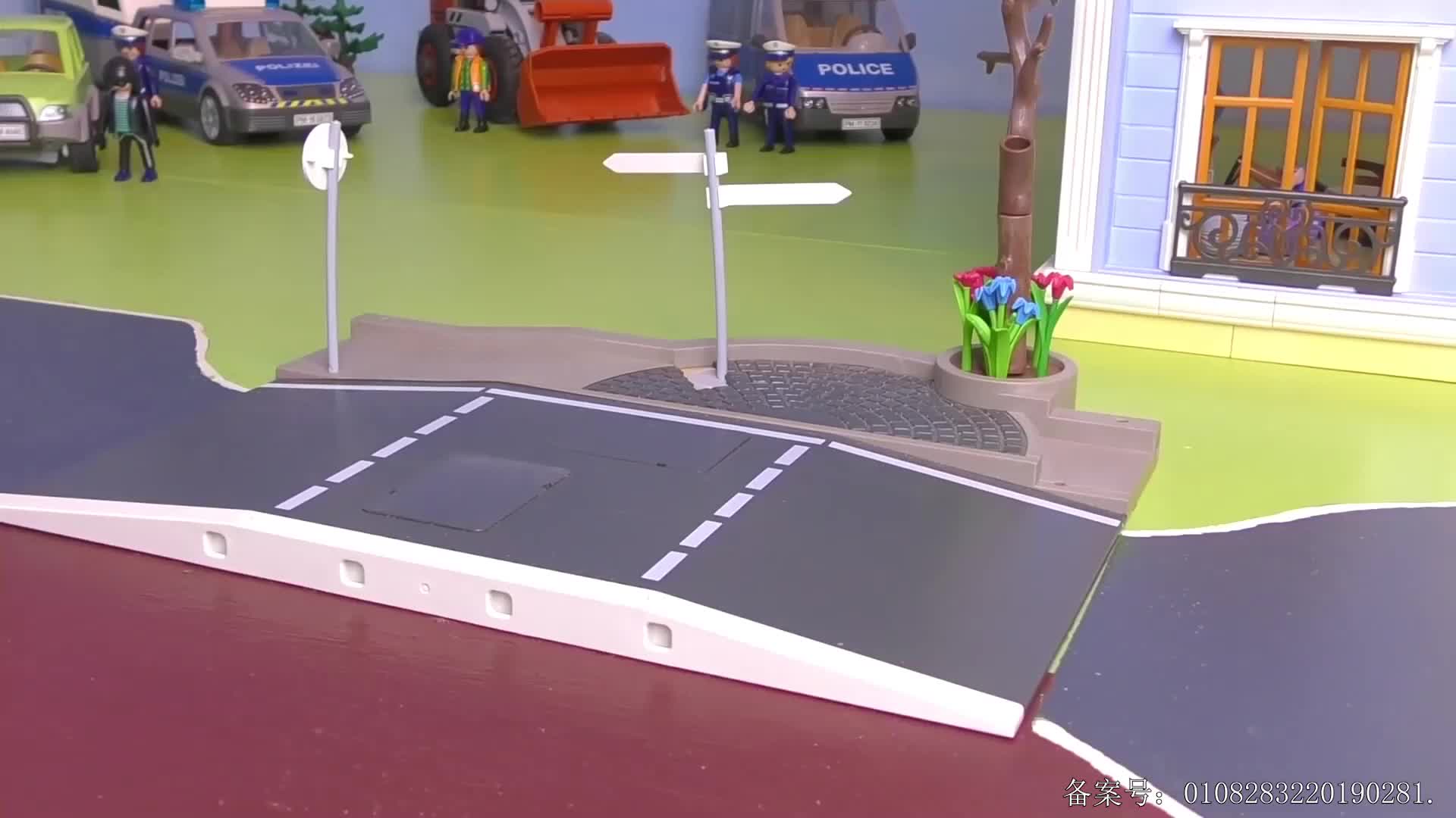 汽车世界之百变工程车 第38集视频封面图