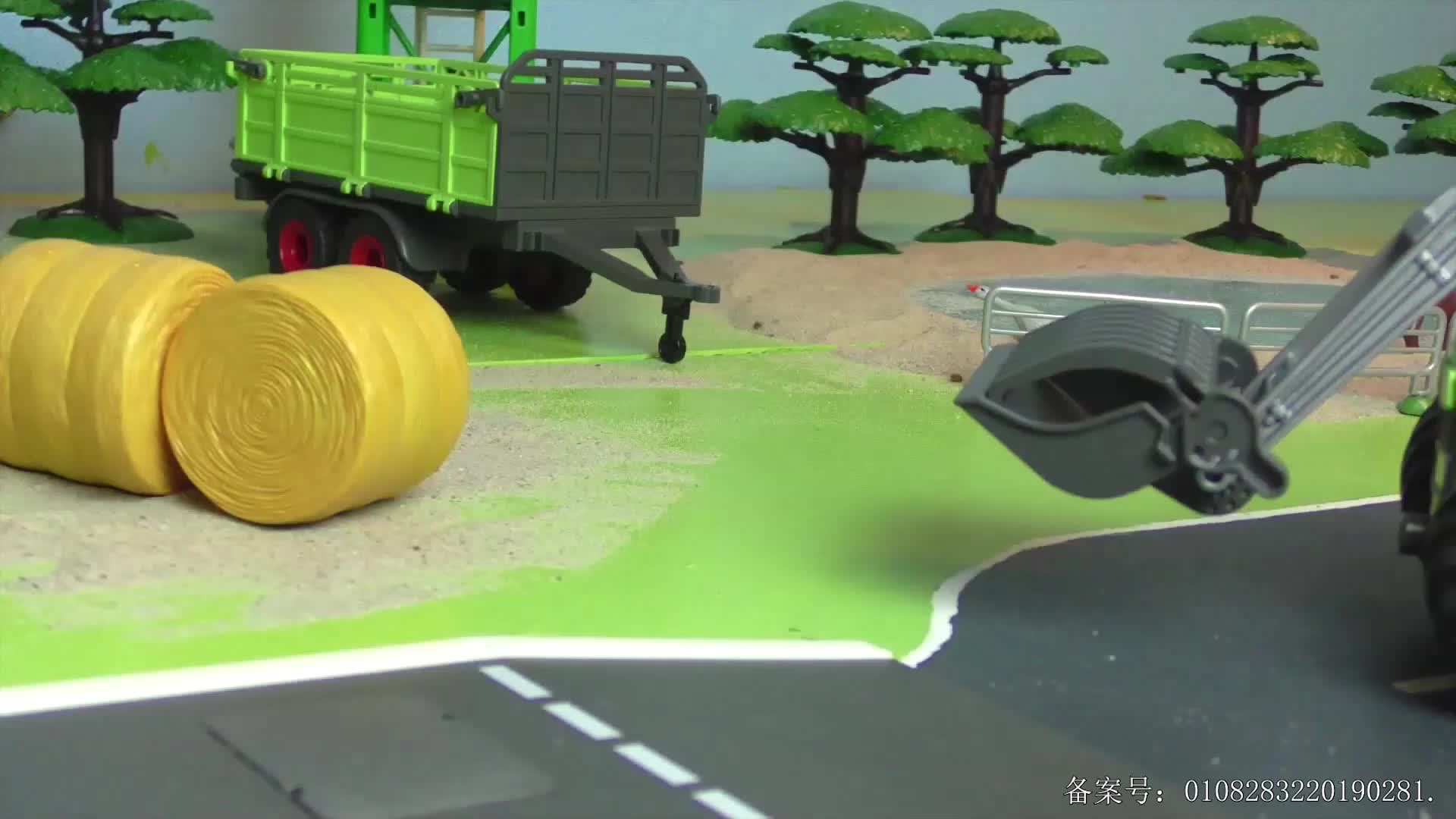 汽车世界之百变工程车 第16集视频封面图