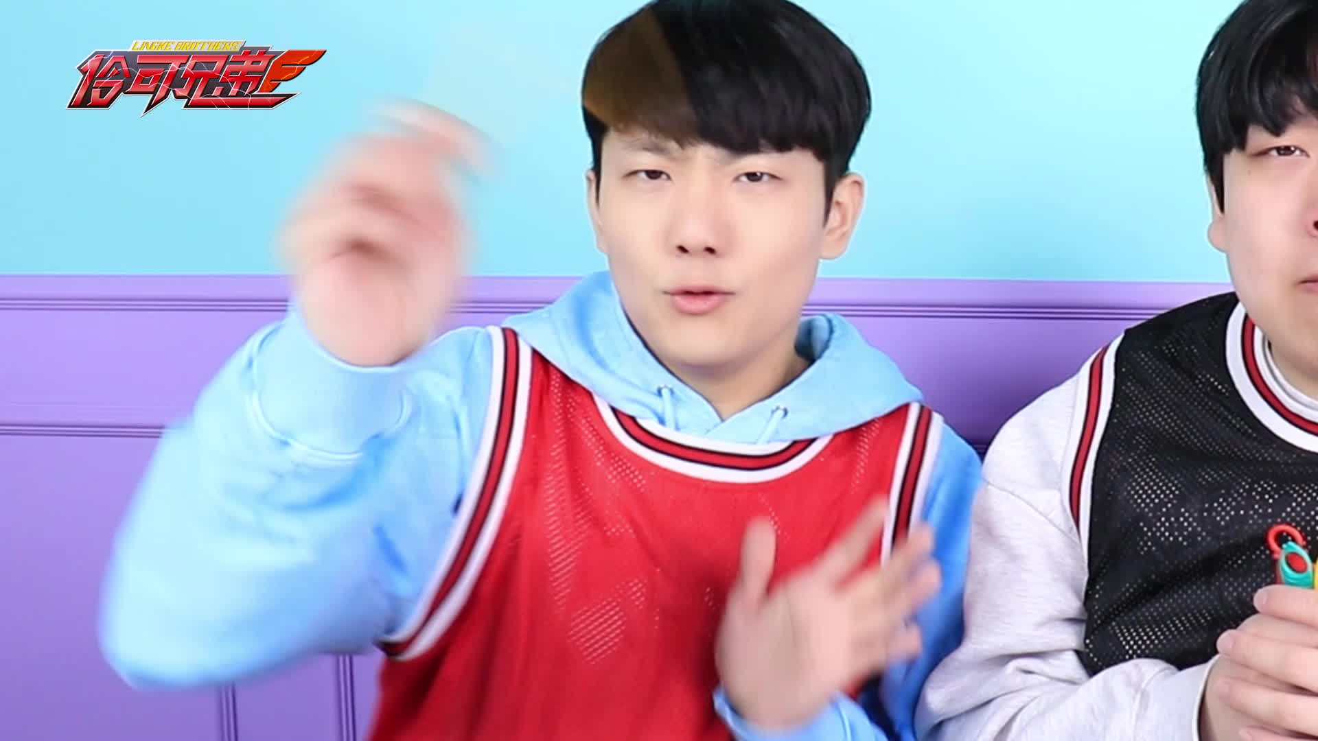 伶可兄弟 第30集视频封面图