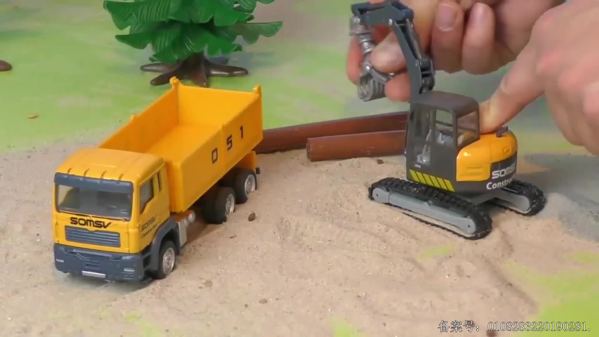 汽车世界之百变工程车 第18集视频封面图