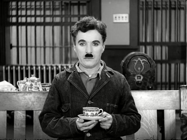 摩登时代视频封面图