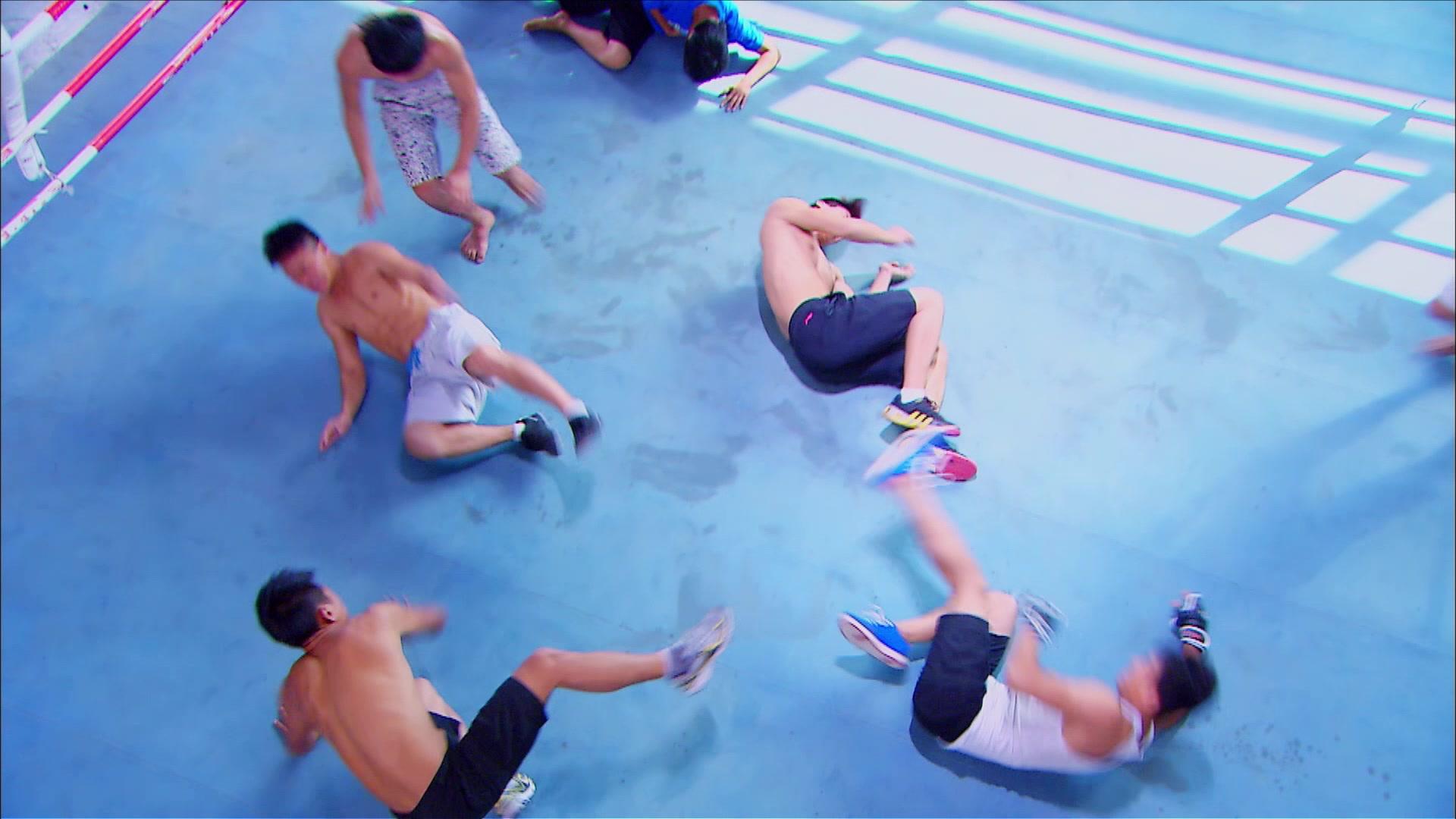 骄阳似我 第21集视频封面图